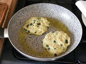 Hamburger di Zucchine, un piacevole secondo di verdure preparazione 12