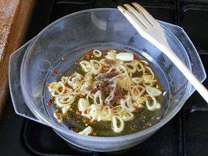 Cozze e vongole alla marinara: ricetta golosa! preparazione 1