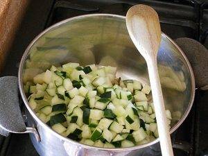 Crema di cetrioli: gustosa e leggera! preparazione 2