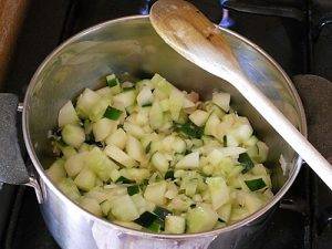 Crema di cetrioli: gustosa e leggera! preparazione 3