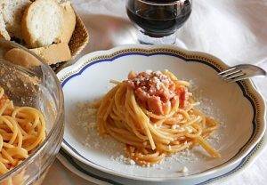 Spaghetti alla amatriciana, la ricetta originale preparazione 12