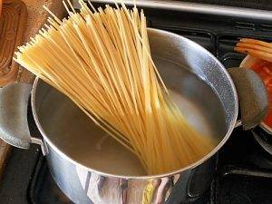 Spaghetti alla amatriciana, la ricetta originale preparazione 6