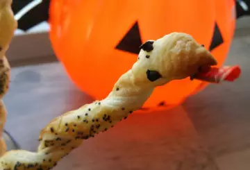 GRISSINI DI PASTA SFOGLIA PER HALLOWEEN