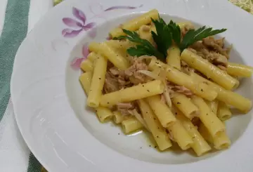 PASTA CON TONNO E CIPOLLE, UN PRIMO DA GUSTARE
