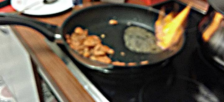 Tagliolini al salmone preparazione 3