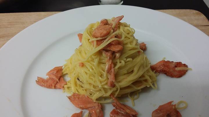 Tagliolini al salmone preparazione 9