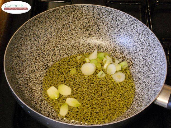 Broccoletti sfiziosi in Salsa di Acciughe, Arachidi e Limone preparazione 6