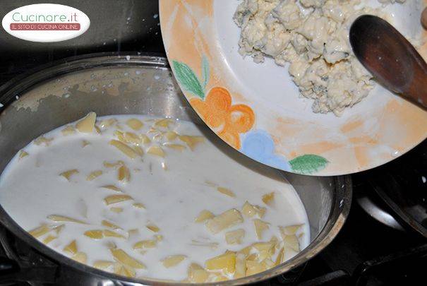 Bucatini al latte e formaggi preparazione 3