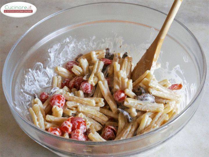 Caserecce con Caprino, Olive piccanti e Pomodorini grigliati preparazione 8