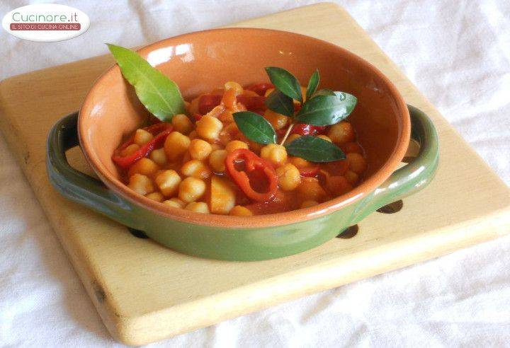 Ceci in umido al rosso con Mirto, Alloro e Peperoncino rosso preparazione 8