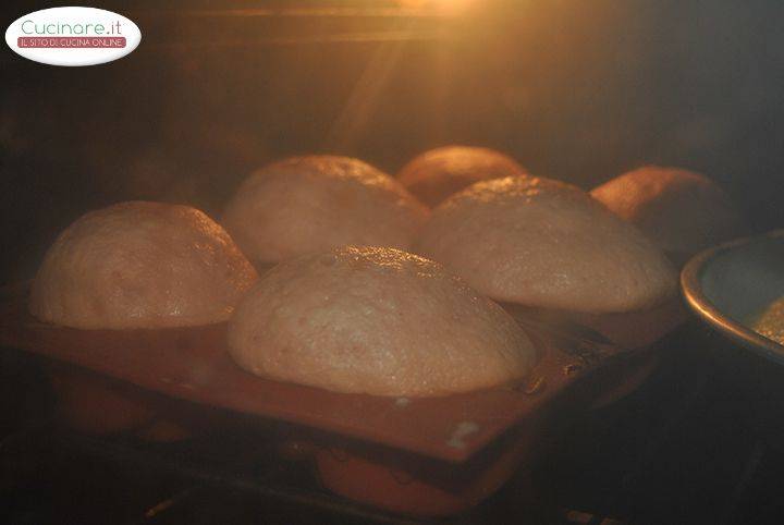 Dolcetti di rosa e cestini di fiori preparazione 4