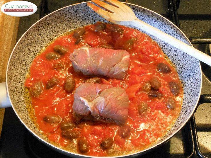 Fagottini di Manzo al Sugo con Olive piccanti preparazione 5