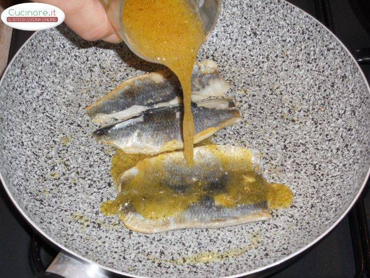 Filetti di Aringa saltati in padella con Salsa di Limone e Zenzero preparazione 7