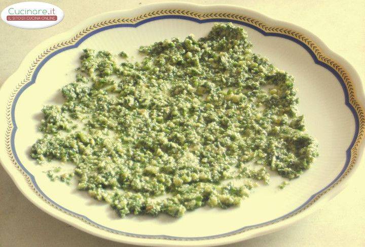Filetti di Rombo in padella con pesto di Rucola alle Noci preparazione 3