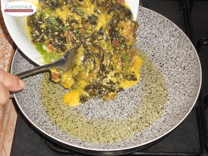 Frittata al Cavolo nero e Coriandolo preparazione 6