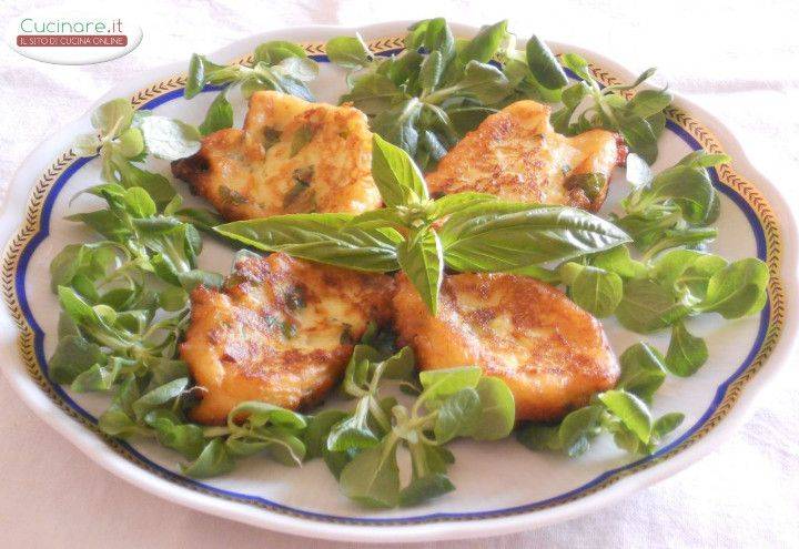 Frittelle di Patate al Basilico e Pecorino romano preparazione 9