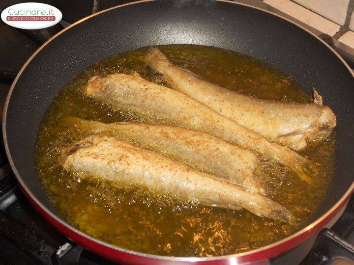 Frittura di Paranza con Farina Integrale in Olio extravergine di oliva preparazione 6