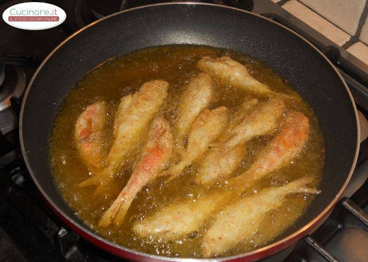 Frittura di Paranza con Farina Integrale in Olio extravergine di oliva preparazione 7