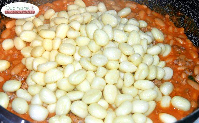 Gnocchi Salsicce e Fagioli preparazione 5