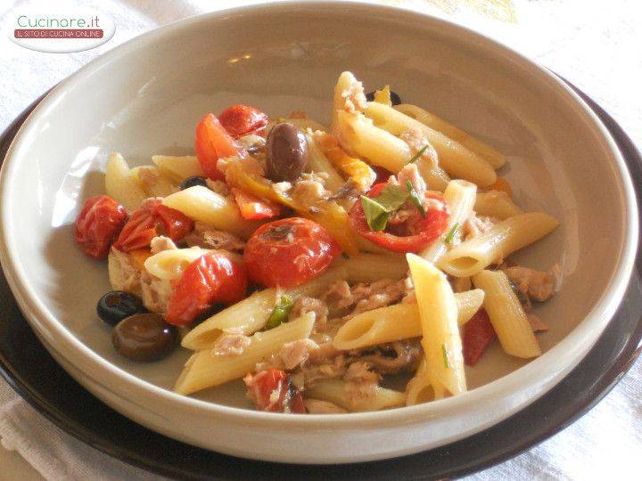 Insalata fredda di Penne al Tonno preparazione 7