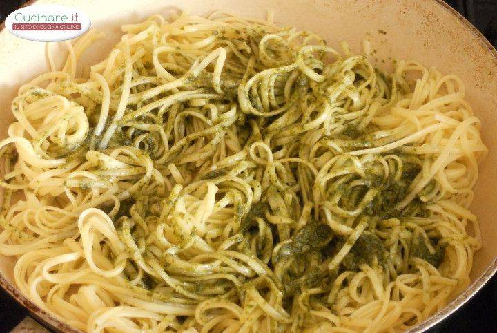 Linguine al Pesto di Broccoli con le Vongole veraci preparazione 9