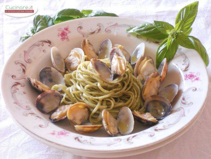 Linguine al Pesto di Broccoli con le Vongole veraci preparazione 10