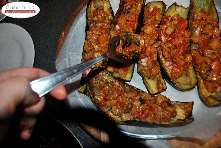 Melanzane a Barchetta con Ripieno di Scamorza e Pancetta preparazione 16