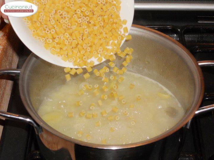 Minestra di Patate rosse e Porri alla Mentuccia preparazione 7