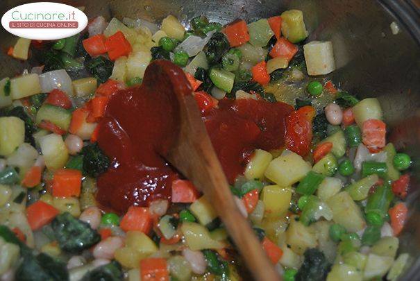 Ricetta Minestrone di Verdure preparazione 3