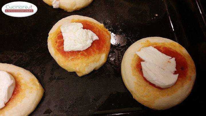 Pizzette mignon preparazione 8