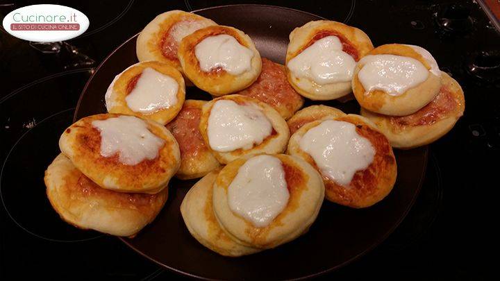 Pizzette mignon preparazione 10