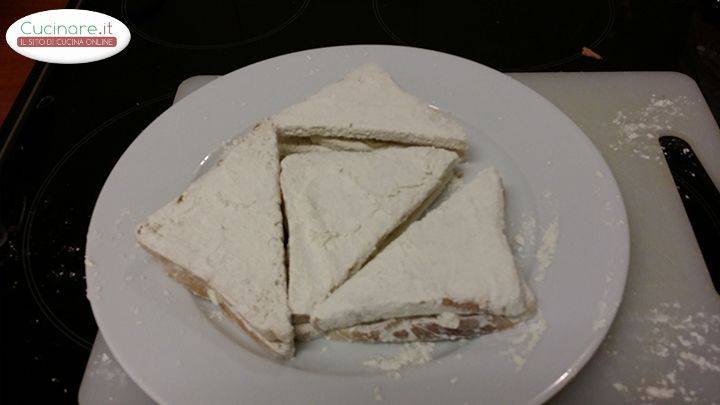 Mozzarella in Carrozza: 3 modi per gustarla preparazione 7