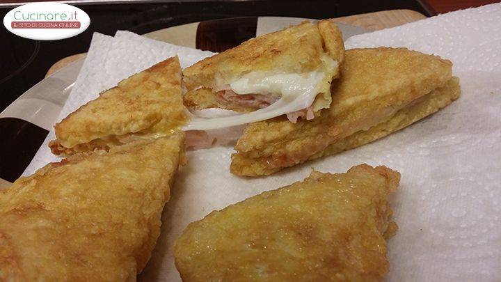 Mozzarella in Carrozza: 3 modi per gustarla preparazione 10