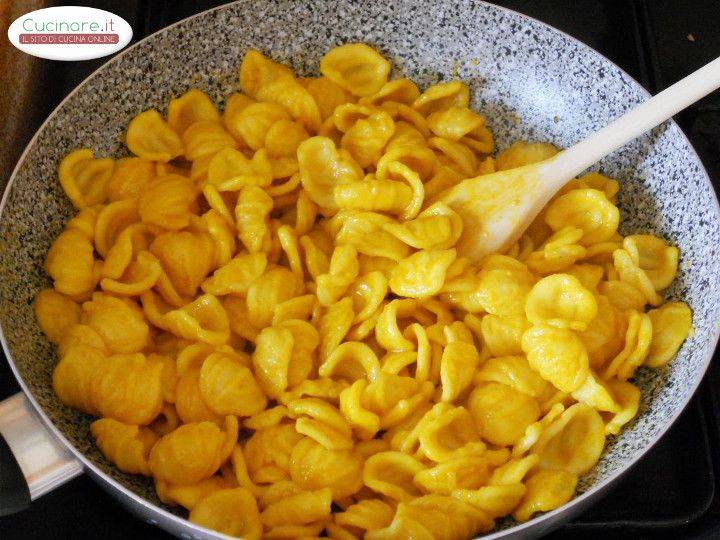 Orecchiette alla Curcuma con Verdure grigliate e gratinate preparazione 5