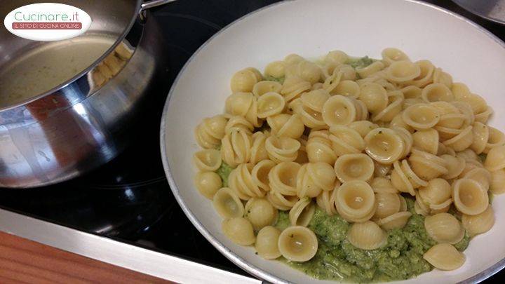 Orecchiette con broccoli baresi preparazione 8