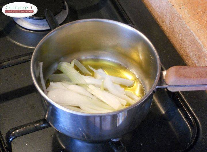 Orecchiette e Cime di rapa al forno filanti con Mozzarella e Olive preparazione 2