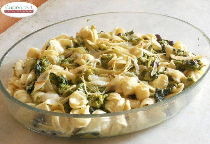 Orecchiette e Cime di rapa al forno filanti con Mozzarella e Olive preparazione 9