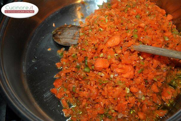 Pasta alla bolognese semplificata preparazione 2