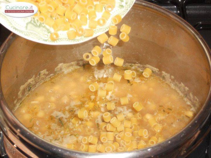 Pasta e Ceci alla Romana preparazione 11