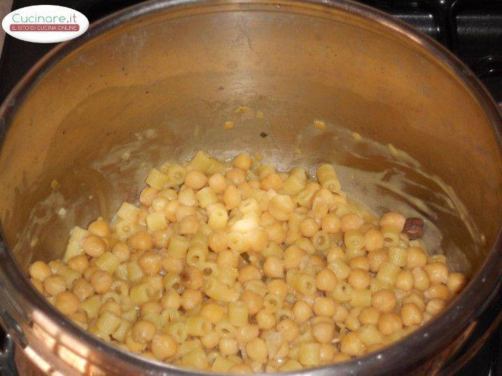 Pasta e Ceci alla Romana preparazione 12