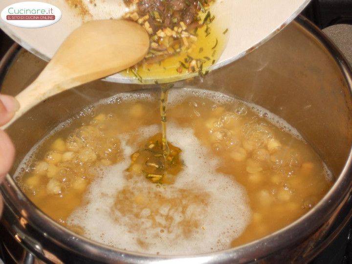 Pasta e Ceci alla Romana preparazione 10