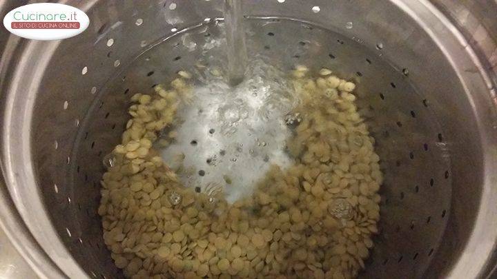 Pasta e lenticchie alla napoletana preparazione 0