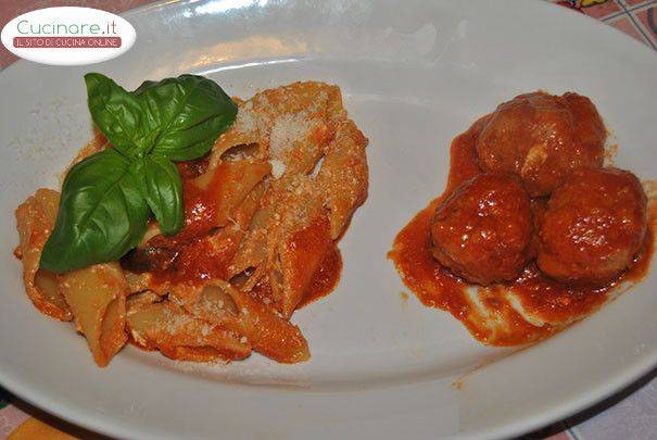 Polpette Cotte nel Sugo preparazione 6