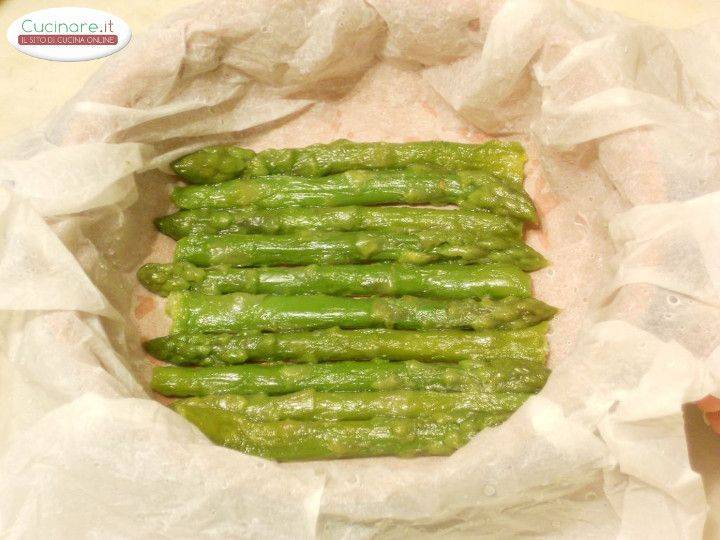 Sformato Di Riso Capovolto Con Asparagi E Salvia Ananas preparazione 4