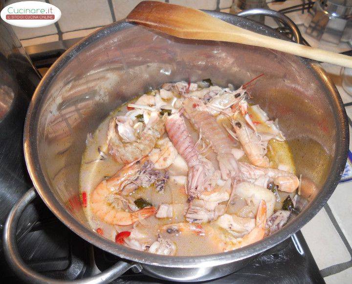 Tagliatelle al Sapore di Mare preparazione 10