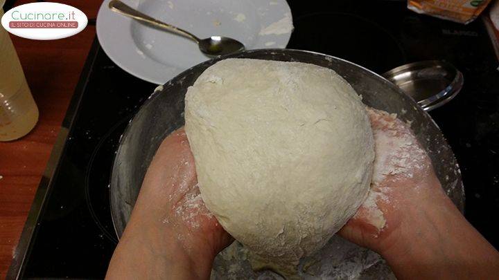 Teglia di pizza al forno preparazione 3