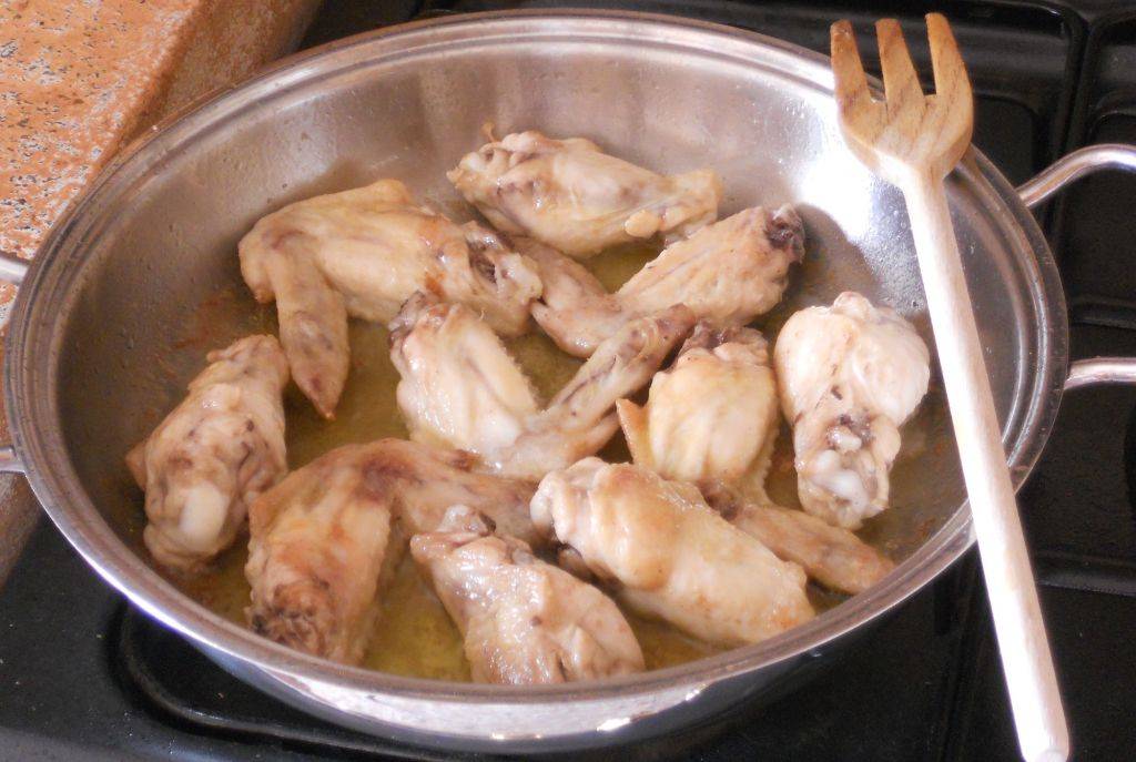 Alette di pollo sfumate al Marsala con semi di Sesamo preparazione 5