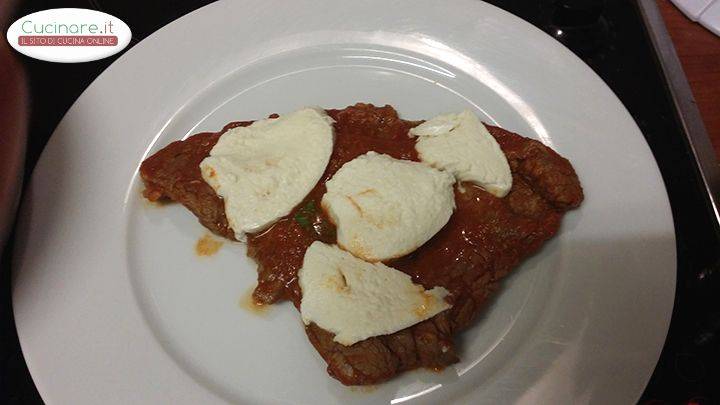 Carne alla pizzaiola preparazione 5