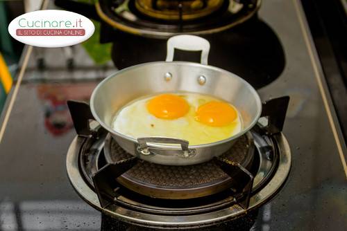 Cocotte di uova e formaggio preparazione 7