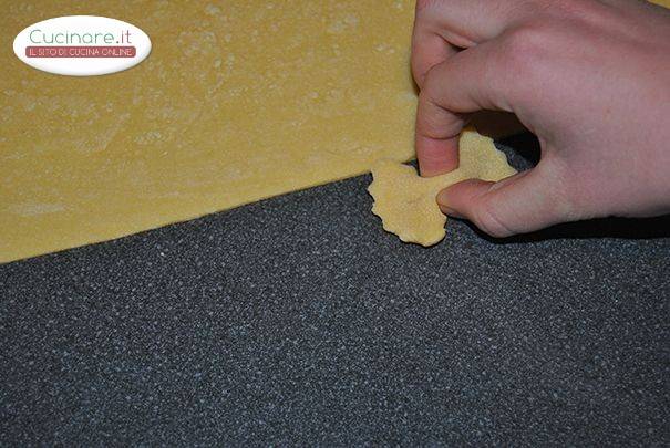 Farfalle all'Uovo ricetta preparazione 5